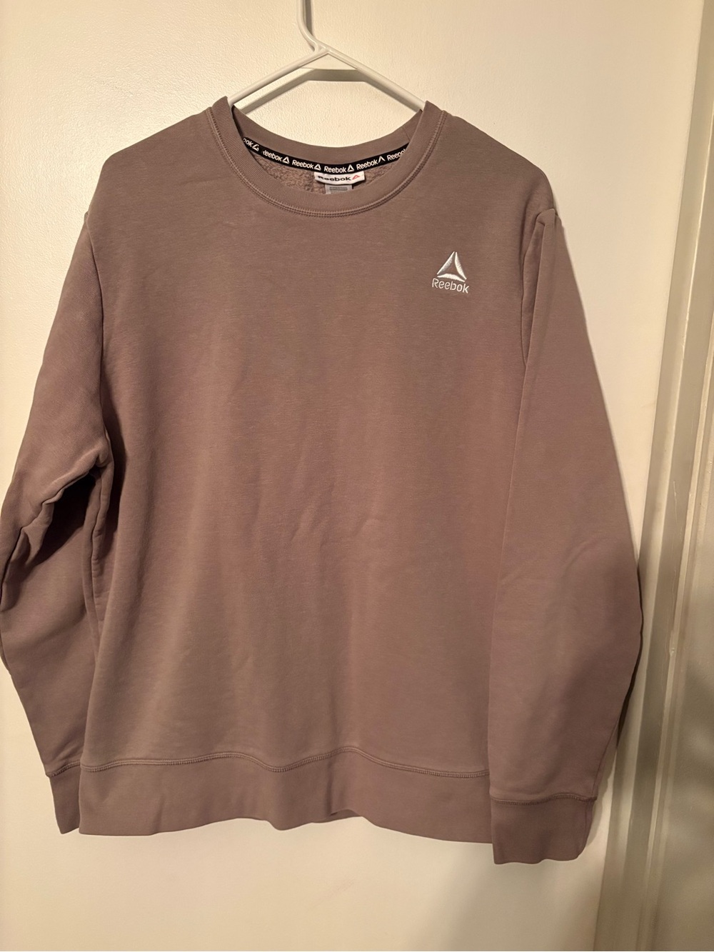 Reebok Men’s Crewneck Sweatshirt - Taupe size large